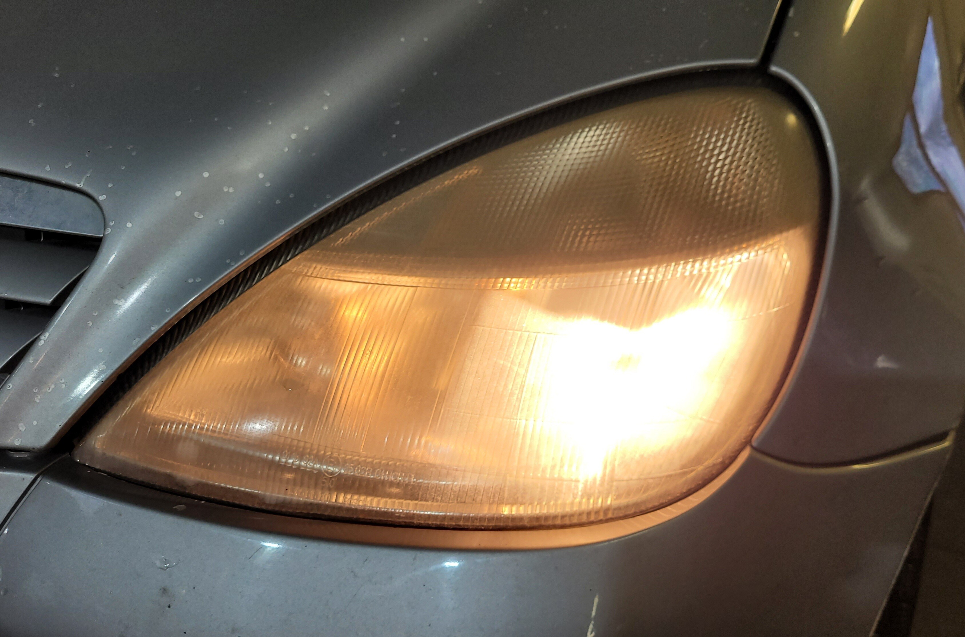 Klasa A – Polerowanie reflektorów – zdjęcie 2 z 4