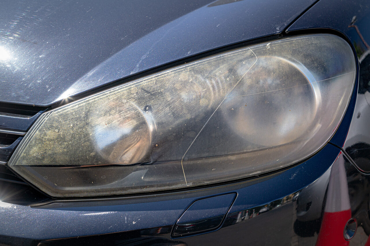 Volkswagen Golf – Polerowanie reflektorów – zdjęcie 1 z 2